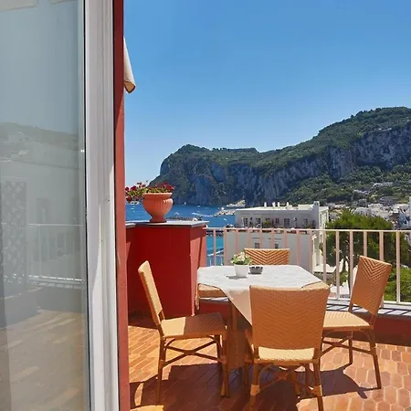 Отель Multiproprieta Palatium Mari, Con Terrazza Vista Mare E Piscina Капри