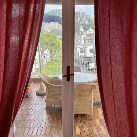 فندق Multiproprieta Palatium Mari, Con Terrazza Vista Mare E Piscina كابري