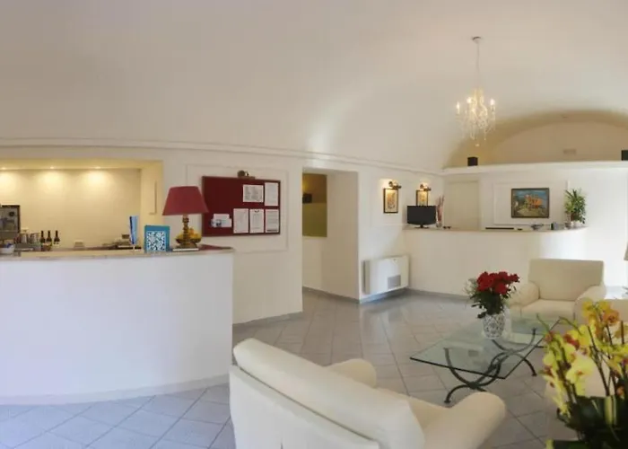 Hotel Multiproprieta Palatium Mari, Con Terrazza Vista Mare E Piscina