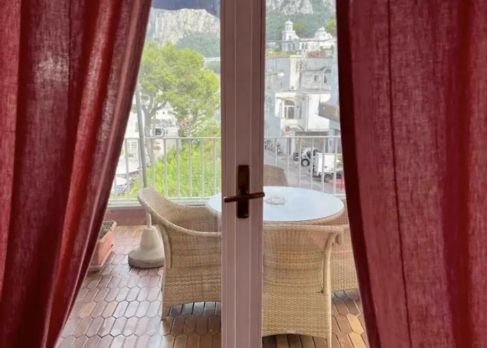 Hotel Multiproprieta Palatium Mari, Con Terrazza Vista Mare E Piscina Capri